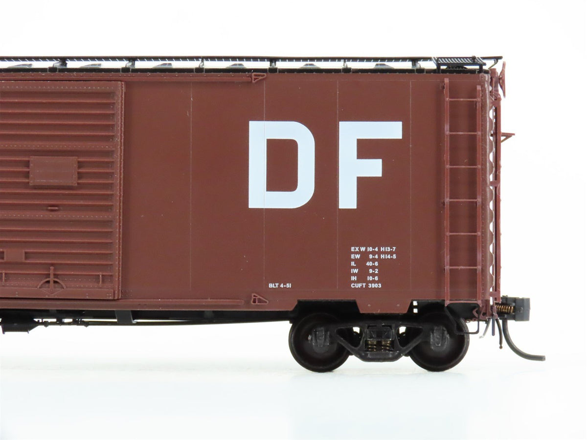 HO Scale Kadee 4022 CGW Chicago Great Western 40&#39; Single Door Box Car #5106