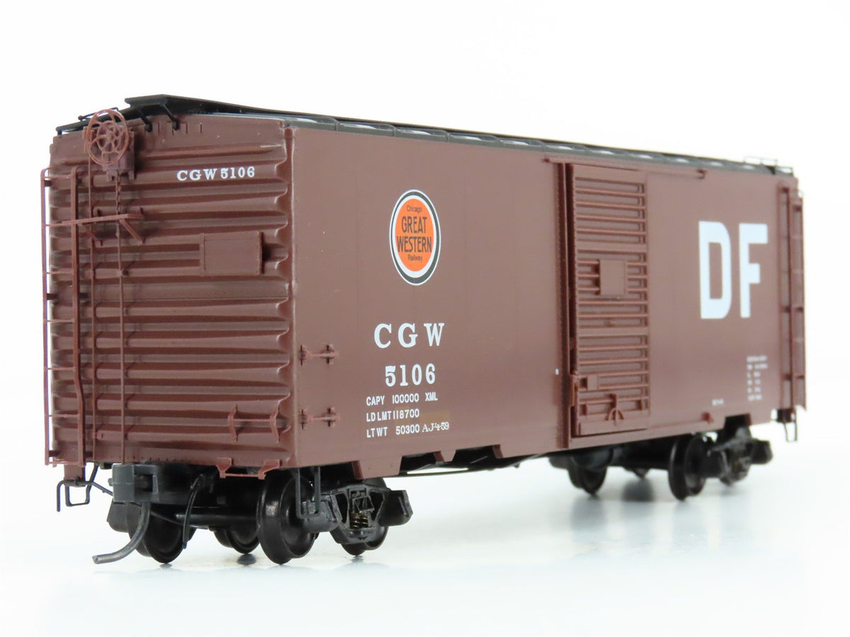 HO Scale Kadee 4022 CGW Chicago Great Western 40&#39; Single Door Box Car #5106