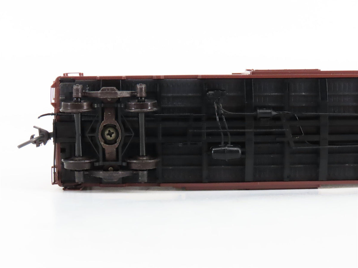 HO Scale Kadee 4022 CGW Chicago Great Western 40&#39; Single Door Box Car #5106