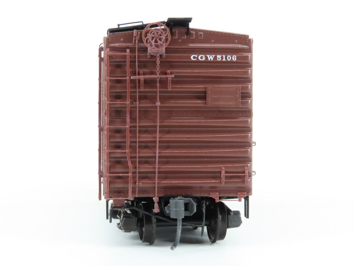 HO Scale Kadee 4022 CGW Chicago Great Western 40&#39; Single Door Box Car #5106