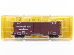 HO Kadee 4043 FDD&S Fort Dodge Des Moines & Southern 40' Box Car #12300 -Sealed