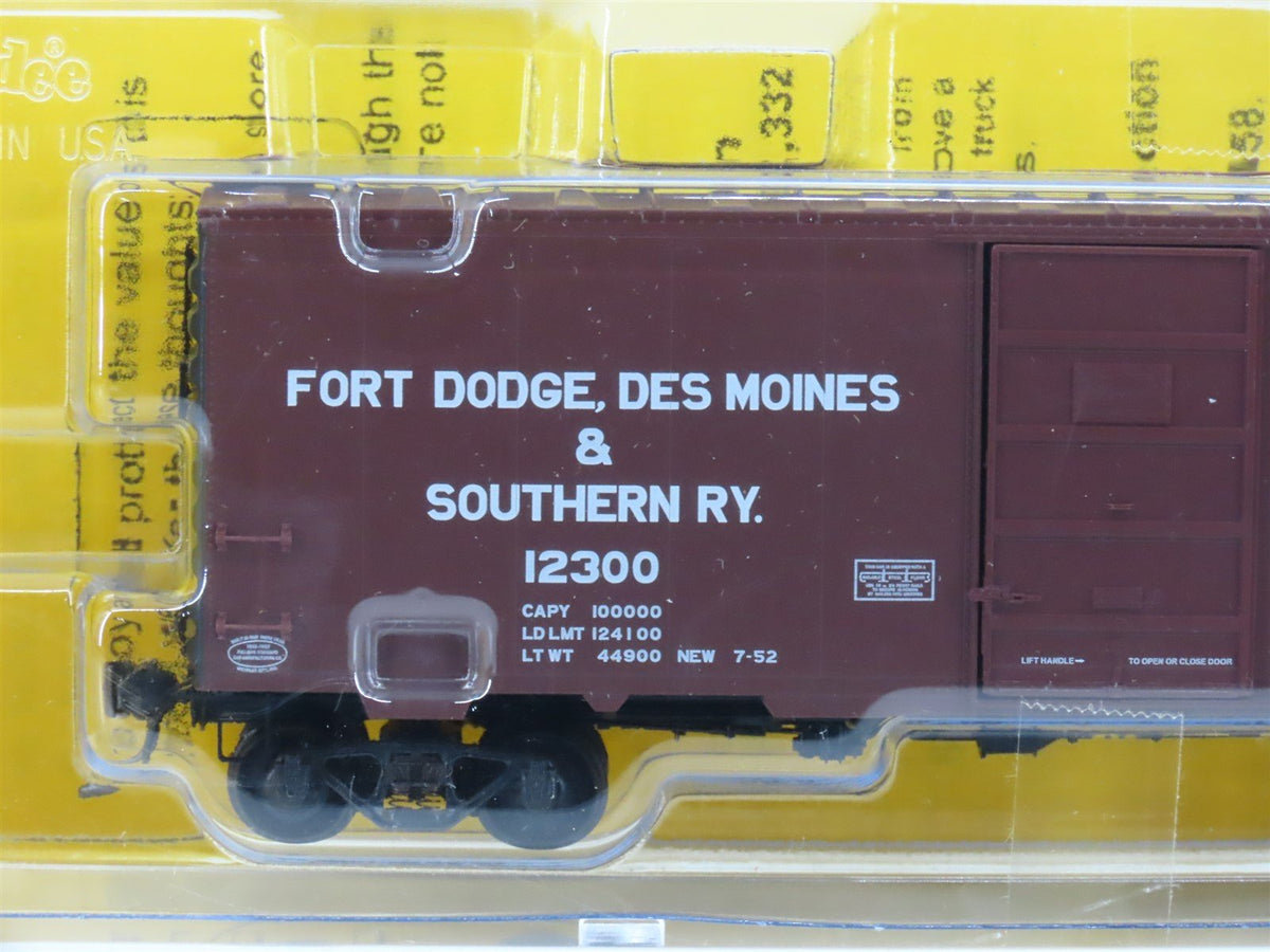 HO Kadee 4043 FDD&amp;S Fort Dodge Des Moines &amp; Southern 40&#39; Box Car #12300 -Sealed