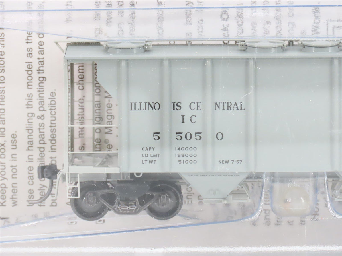 HO Scale Kadee 8015 IC Illinois Central 2-Bay Covered Hopper #55050 -Sealed