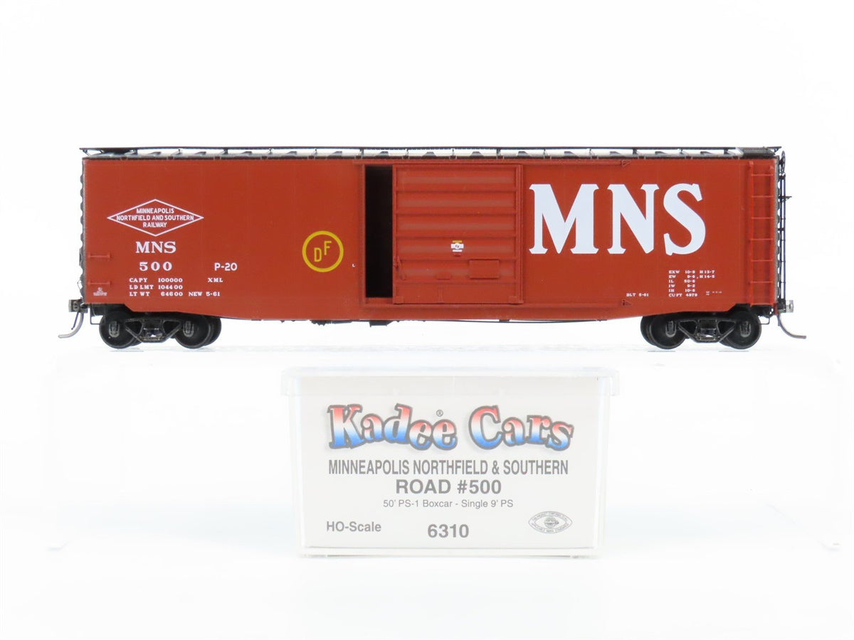 HO Scale Kadee 6310 MNS Minneapolis Northfield &amp; Southern 50&#39; Box Car #5000