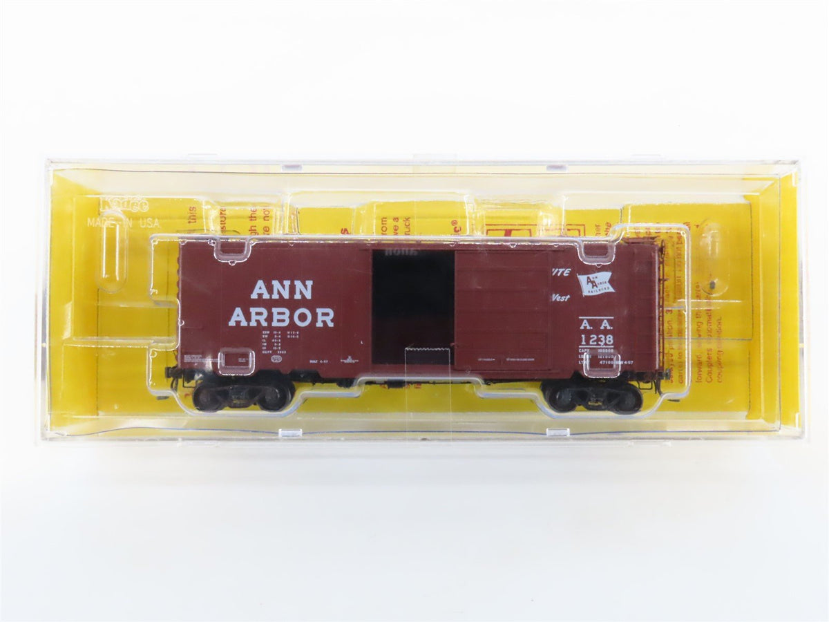 HO Scale Kadee 5244 AA Ann Arbor Railroad 40&#39; Single Door Box Car #1238 -Sealed