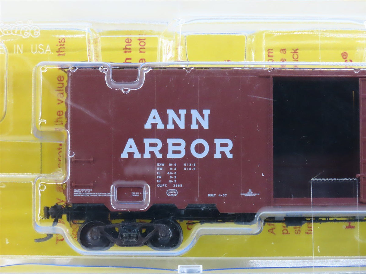 HO Scale Kadee 5244 AA Ann Arbor Railroad 40&#39; Single Door Box Car #1238 -Sealed