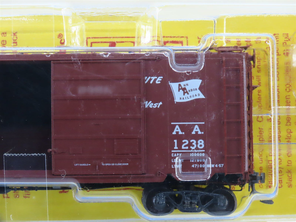 HO Scale Kadee 5244 AA Ann Arbor Railroad 40&#39; Single Door Box Car #1238 -Sealed