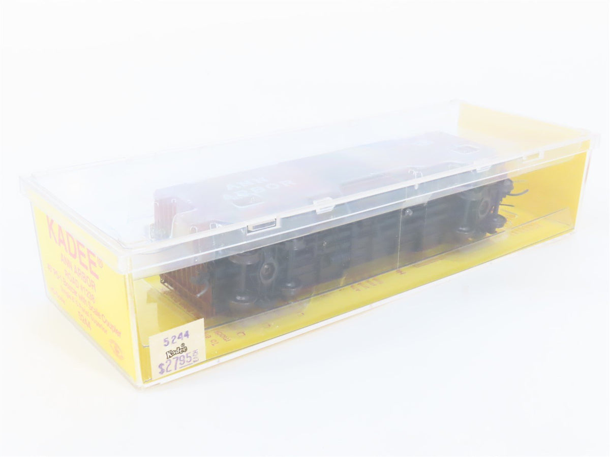 HO Scale Kadee 5244 AA Ann Arbor Railroad 40&#39; Single Door Box Car #1238 -Sealed