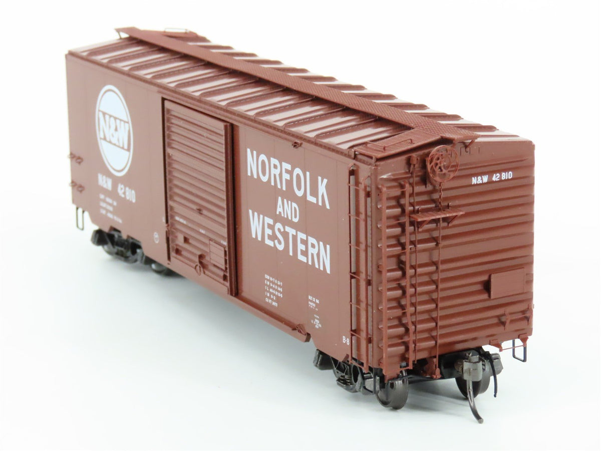 HO Scale Kadee 5264 N&amp;W Norfolk &amp; Western 40&#39; Single Door Box Car #42810