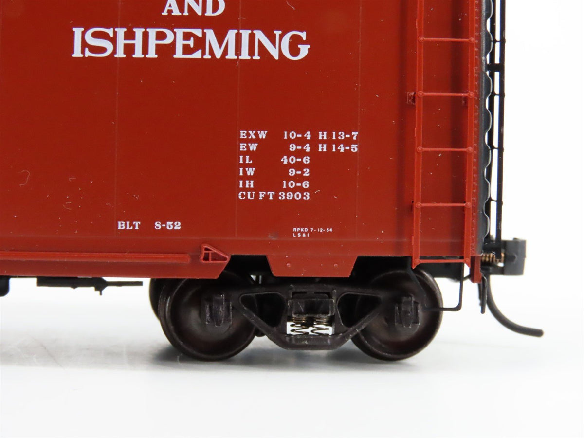 HO Scale Kadee 5003 LS&amp;I Lake Superior &amp; Ishpeming 40&#39; Single Door Box Car #2413