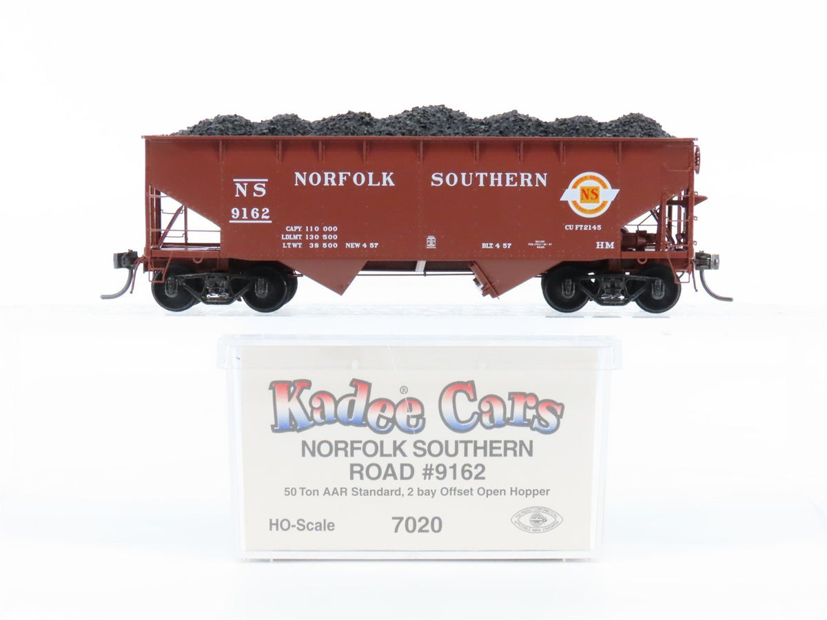 HO Scale Kadee 7020 NS Norfolk Southern Railroad 2-Bay Hopper #9162 w/ Load