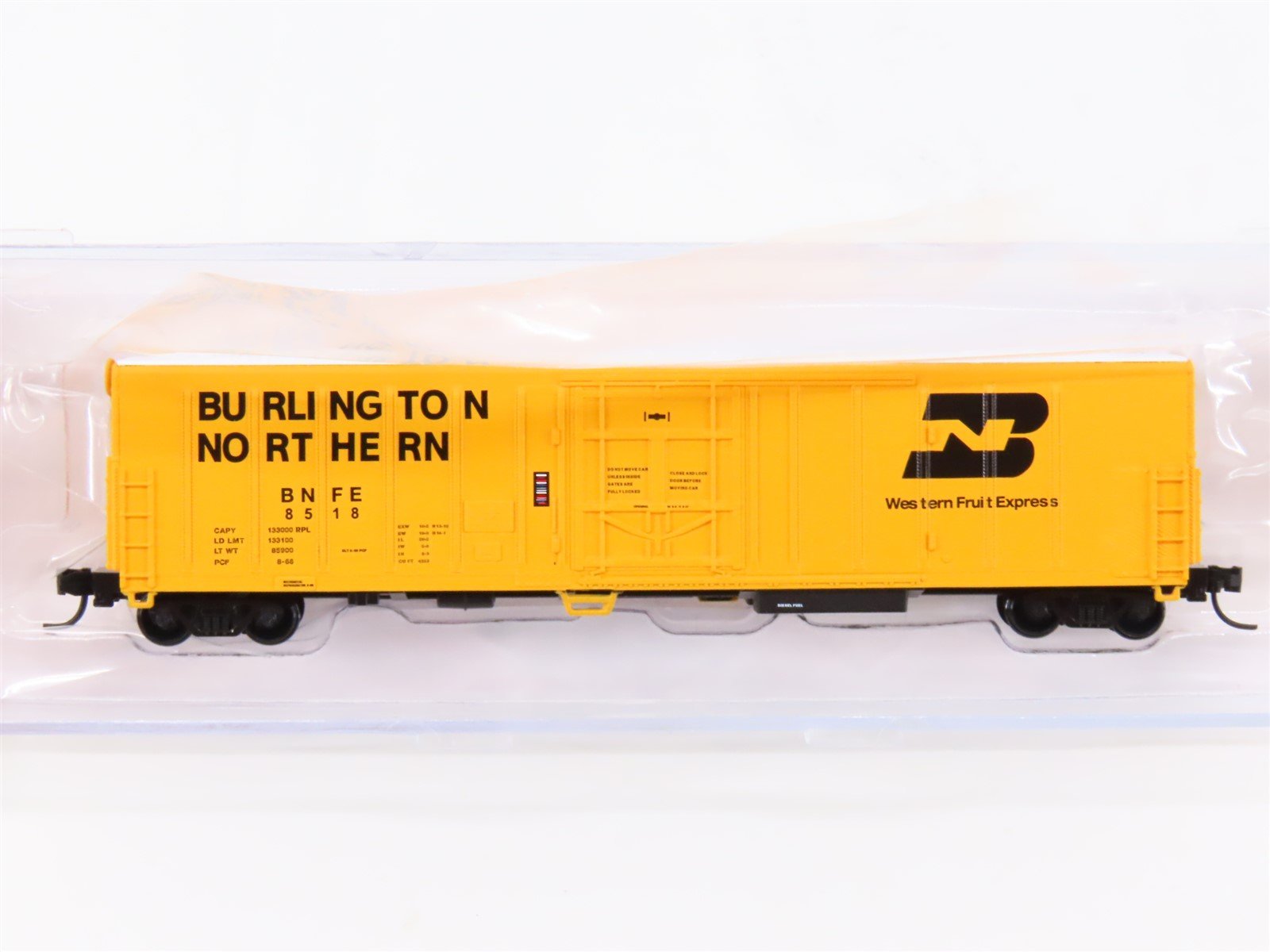 N Scale Red Caboose RN-18608-02 BNFE Burlington Northern Mech Reefer Car #8518