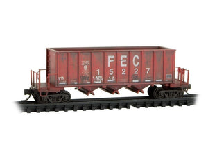 N Micro-Trains MTL 98305079 FEC 3-Bay Rapid Discharge Hoppers 2-Pack w/ Graffiti