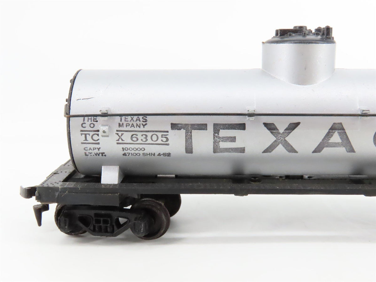 LOT of 4 HO Scale Bachmann/AHM SCCX/CGW/TCX Singe &amp; Three Dome Tankcars