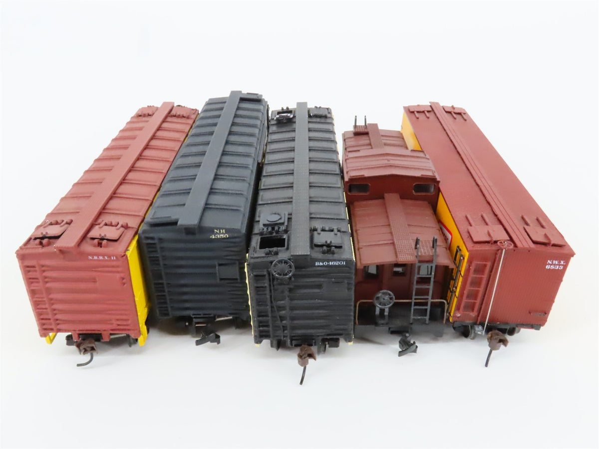 LOT of 5 HO Scale Unbranded NWX/B&amp;O/NH/Erie Caboose, Wood Reefer &amp; Boxcars