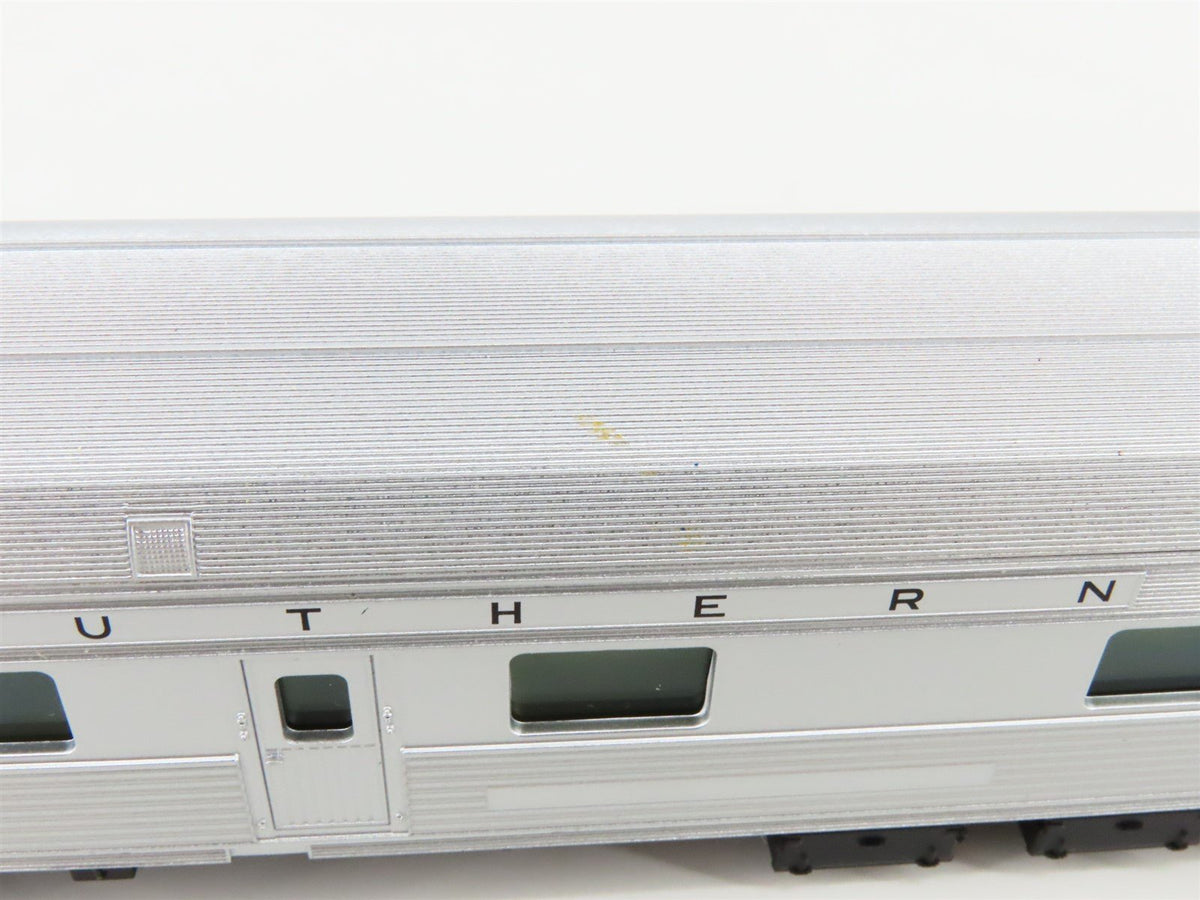 HO Scale Walthers Mainline 910-30362 SOU Southern 85&#39; Budd Observation Passenger