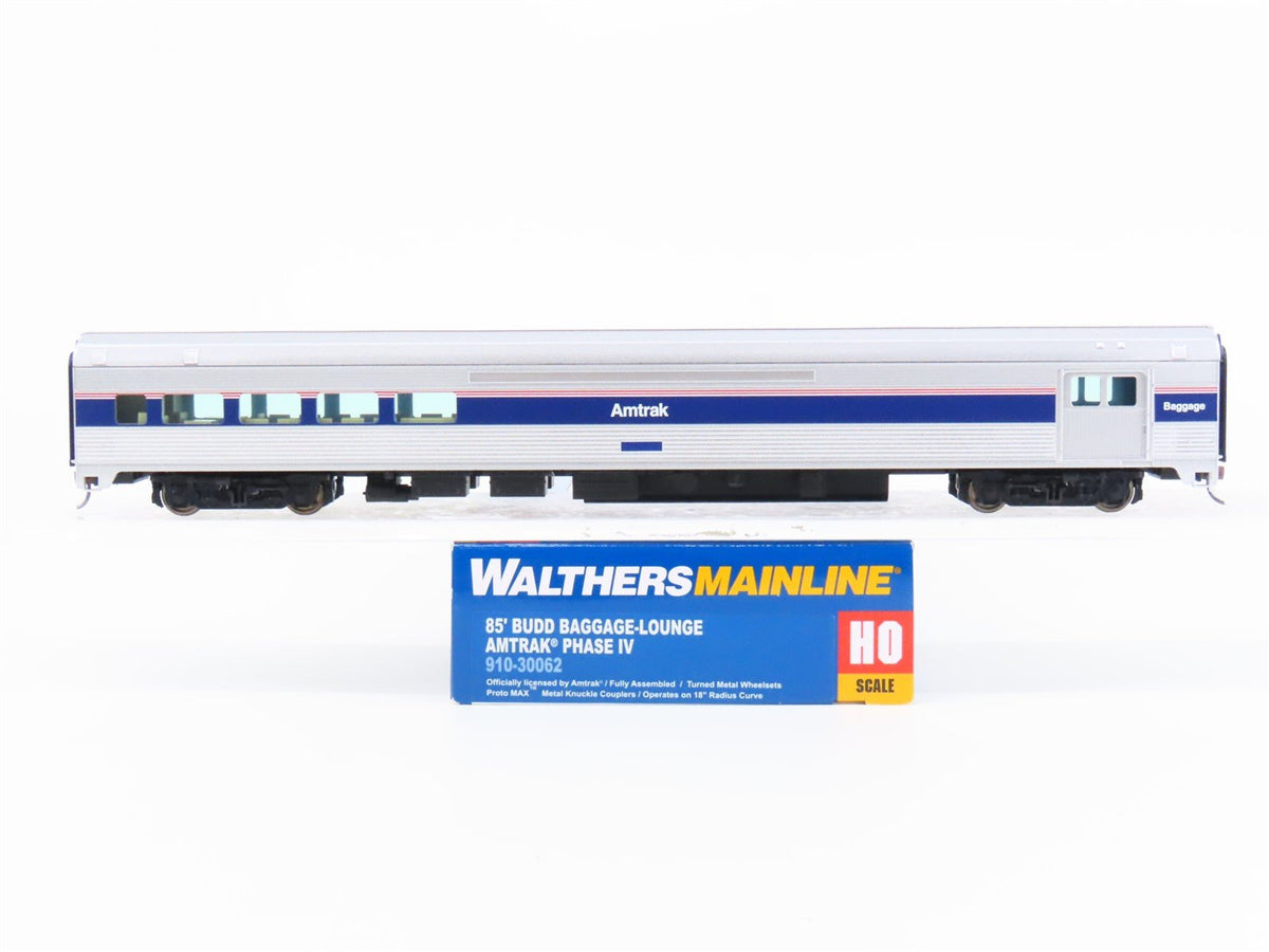 HO Scale Walthers Mainline 910-30062 Amtrak 85&#39; Budd Baggage-Lounge Passenger