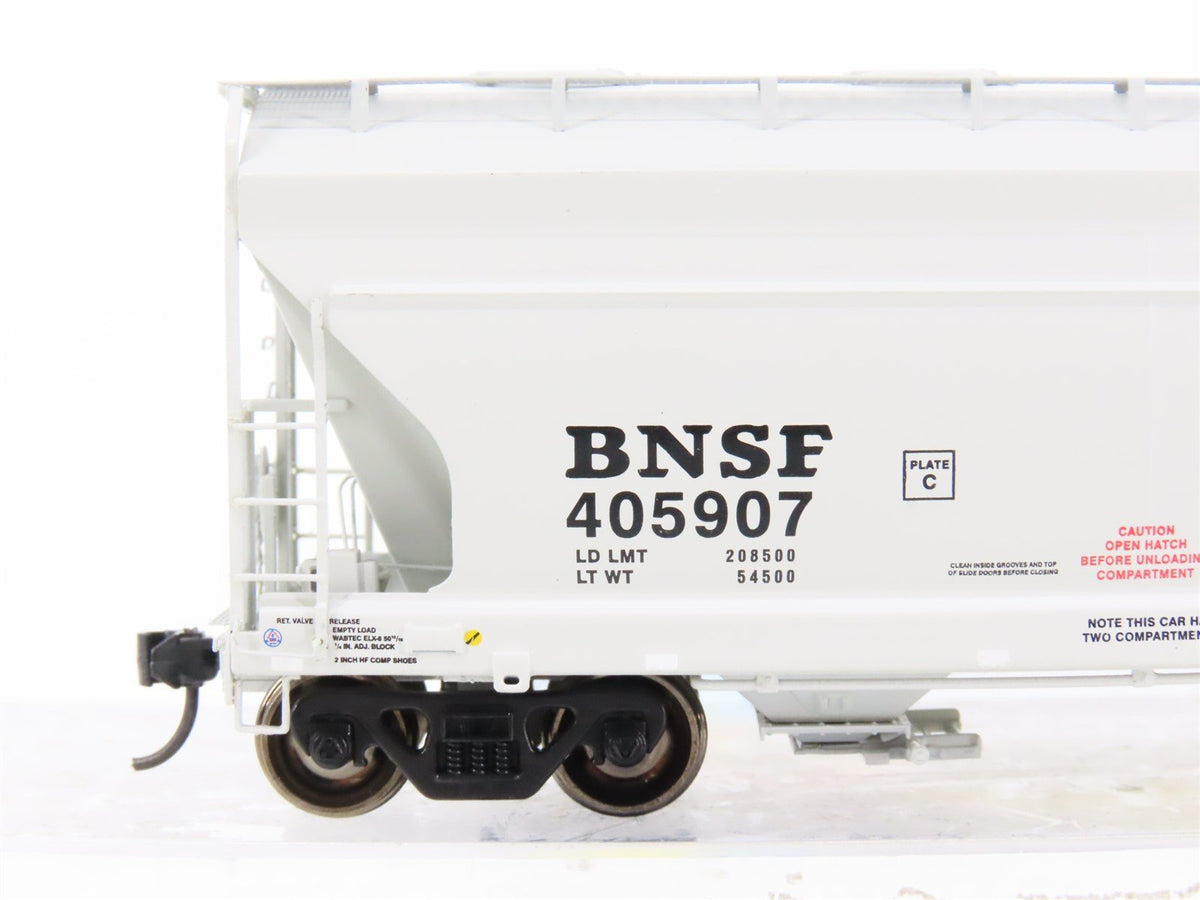 HO Scale Athearn 95965 BNSF Railway 2-Bay Covered Hopper #405907