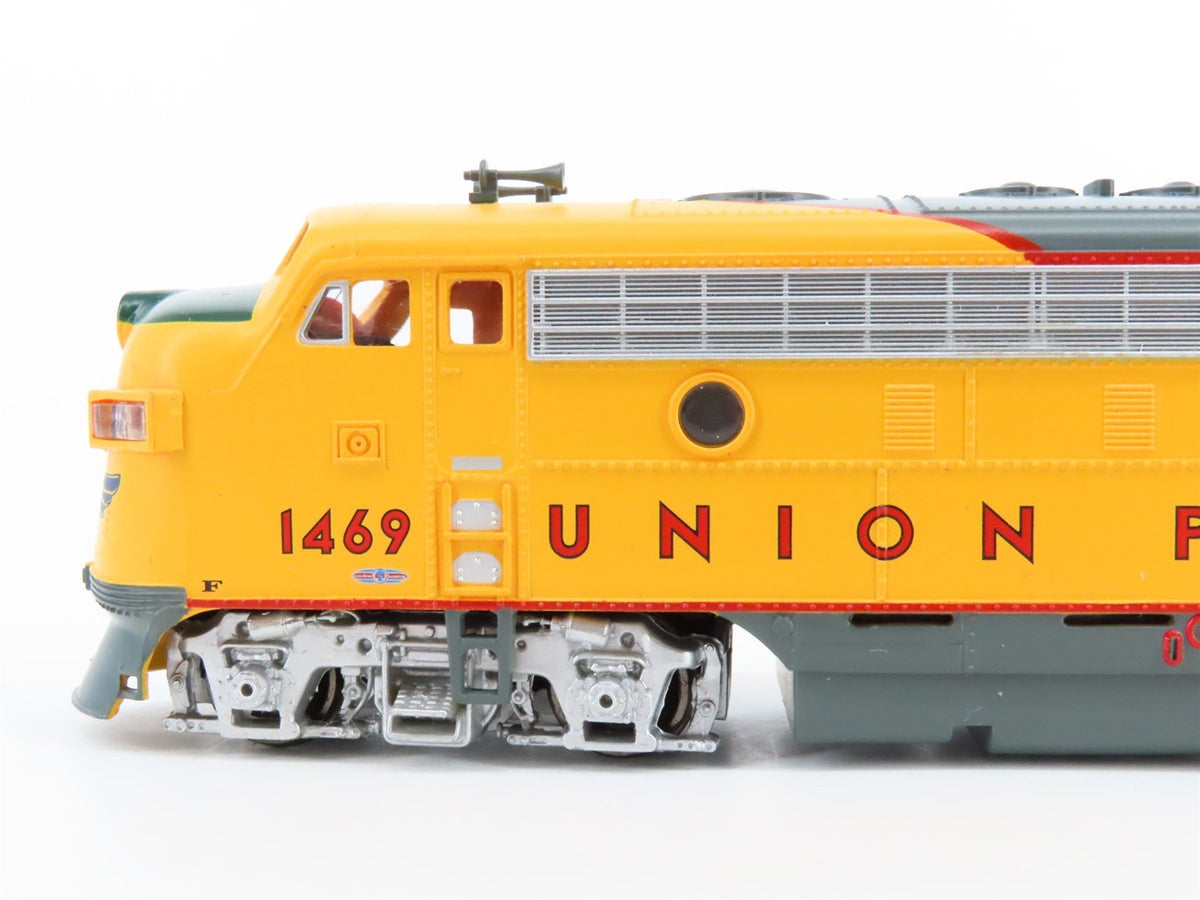 HO Scale Bachmann 63002 UP Union Pacific FT A Diesel Locomotive #1469