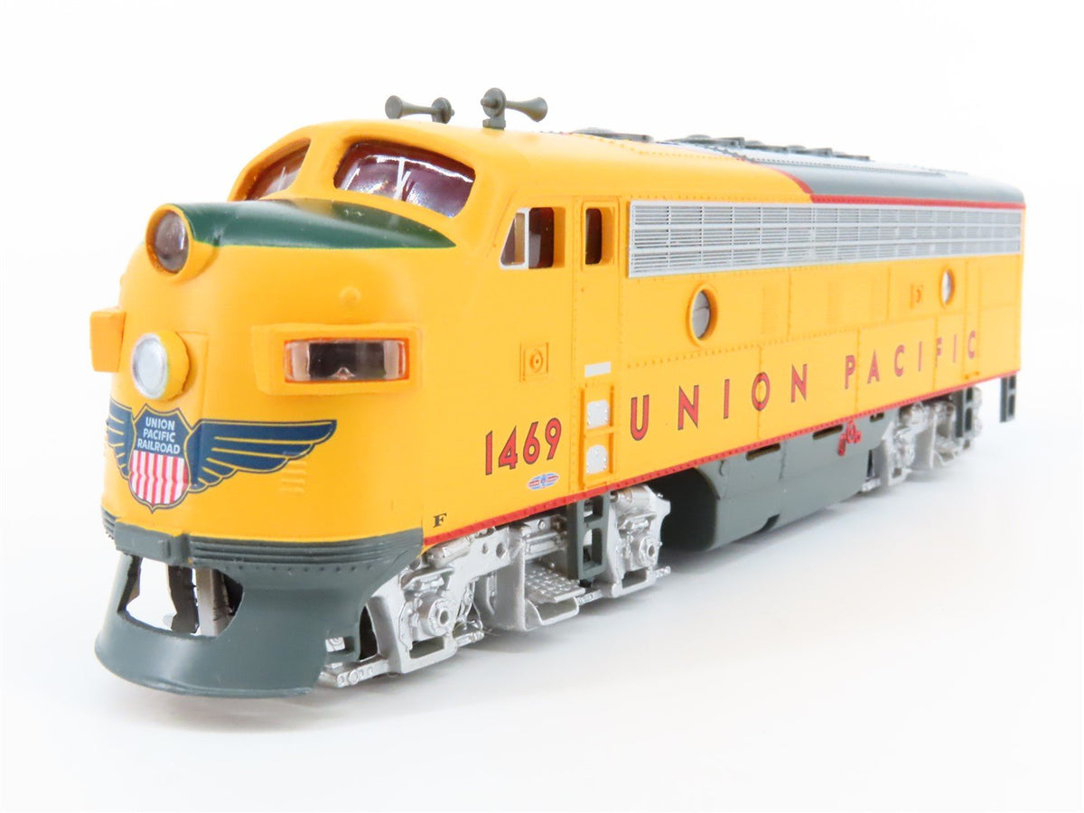 HO Scale Bachmann 63002 UP Union Pacific FT A Diesel Locomotive #1469