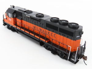 HO Scale Bachmann 60308 MILW Milwaukee Road GP40 Diesel Locomotive #2001 w/ DCC