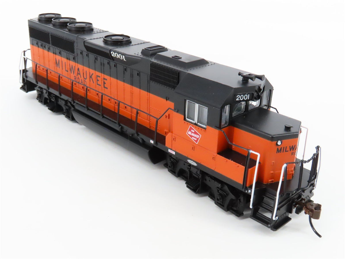 HO Scale Bachmann 60308 MILW Milwaukee Road GP40 Diesel Locomotive #2001 w/ DCC