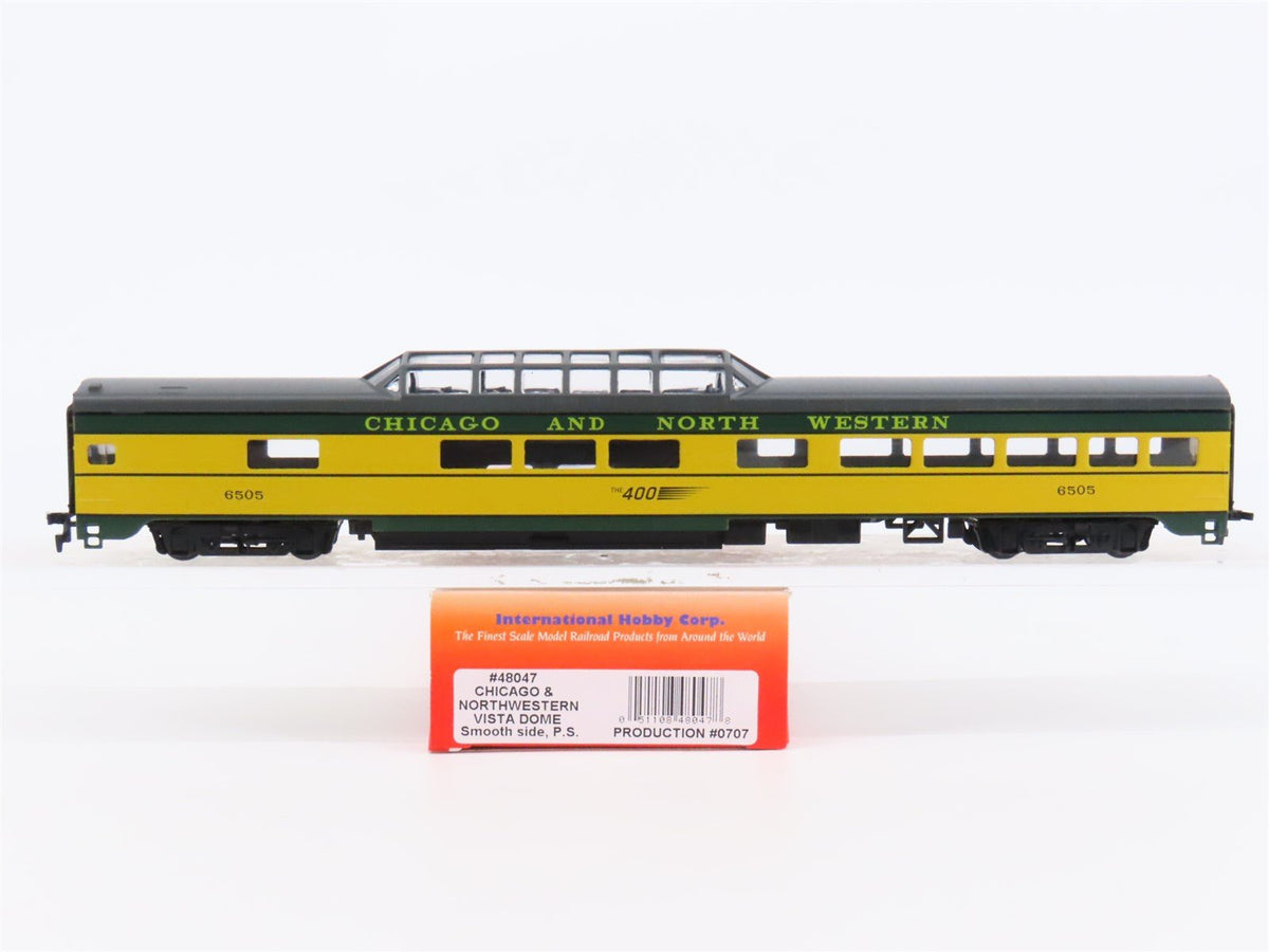 HO Scale IHC 48047 CNW Chicago North Western The 400 Vista Dome Passenger #6505