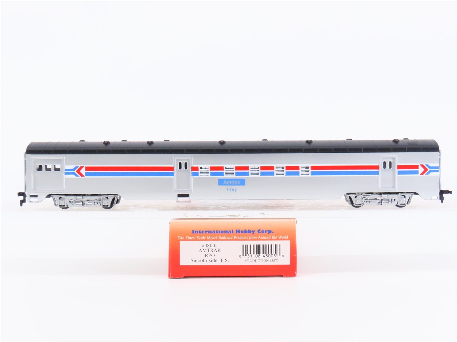 HO Scale IHC 48005 Amtrak Smooth Side RPO Passenger Car #1192