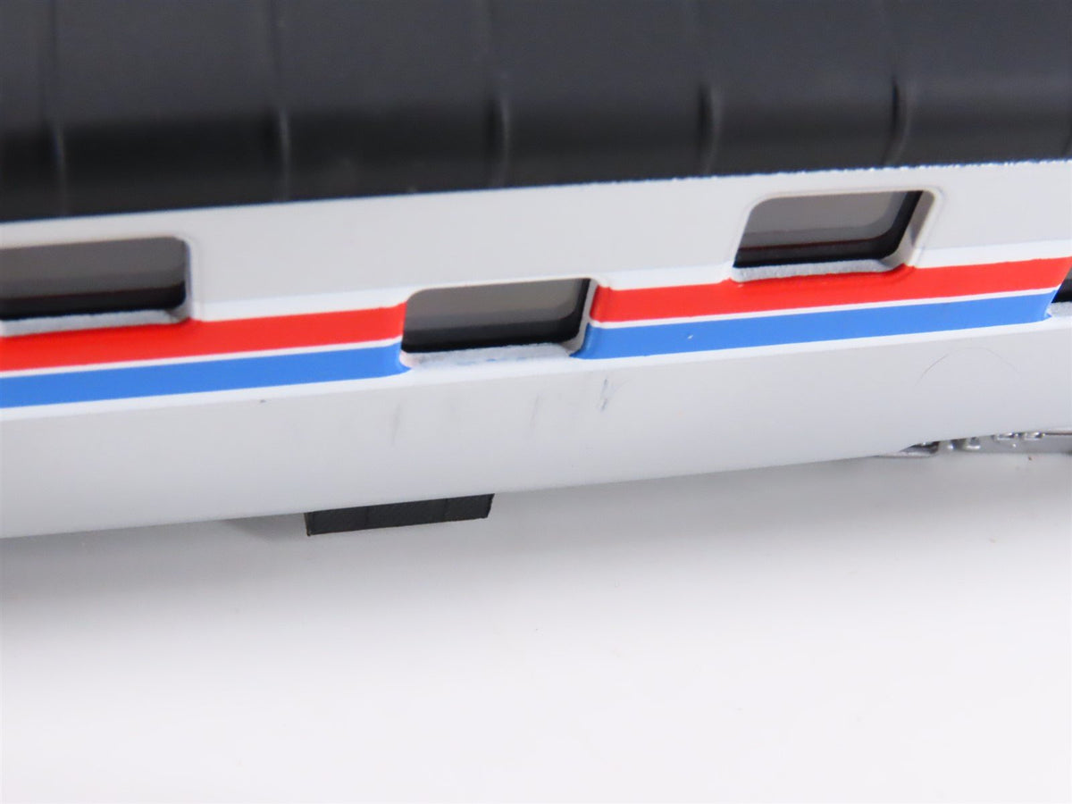 HO Scale IHC 48006 Amtrak Smooth Side Sleeper Passenger Car #2251