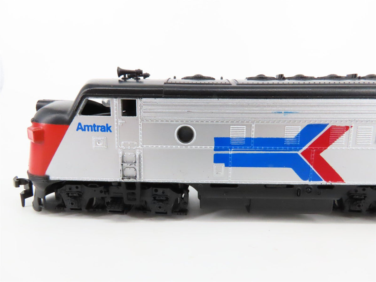 HO Scale Athearn 3323 Amtrak F7A Diesel Locomotive #157