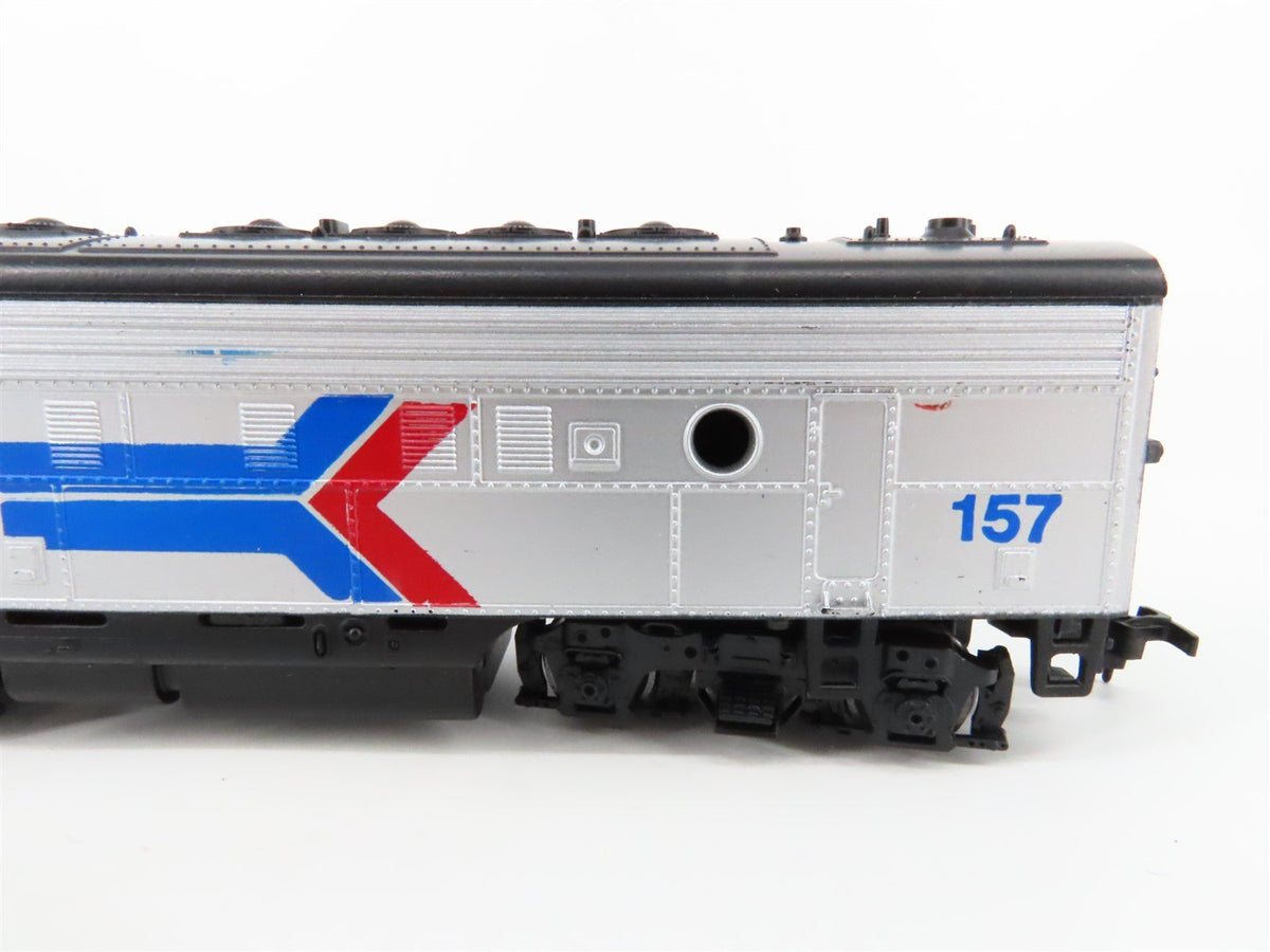 HO Scale Athearn 3323 Amtrak F7A Diesel Locomotive #157