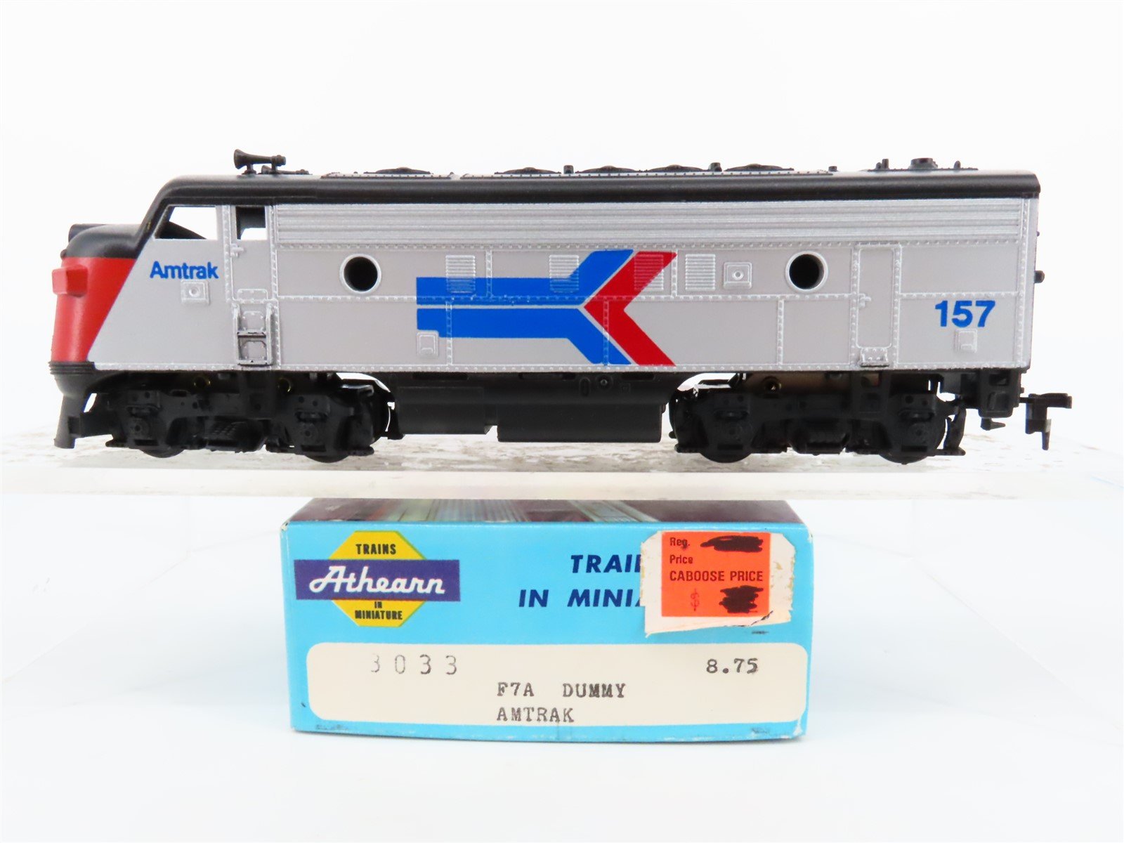 HO Scale Athearn 3033 Amtrak F7A Diesel Locomotive #157 UNPOWERED