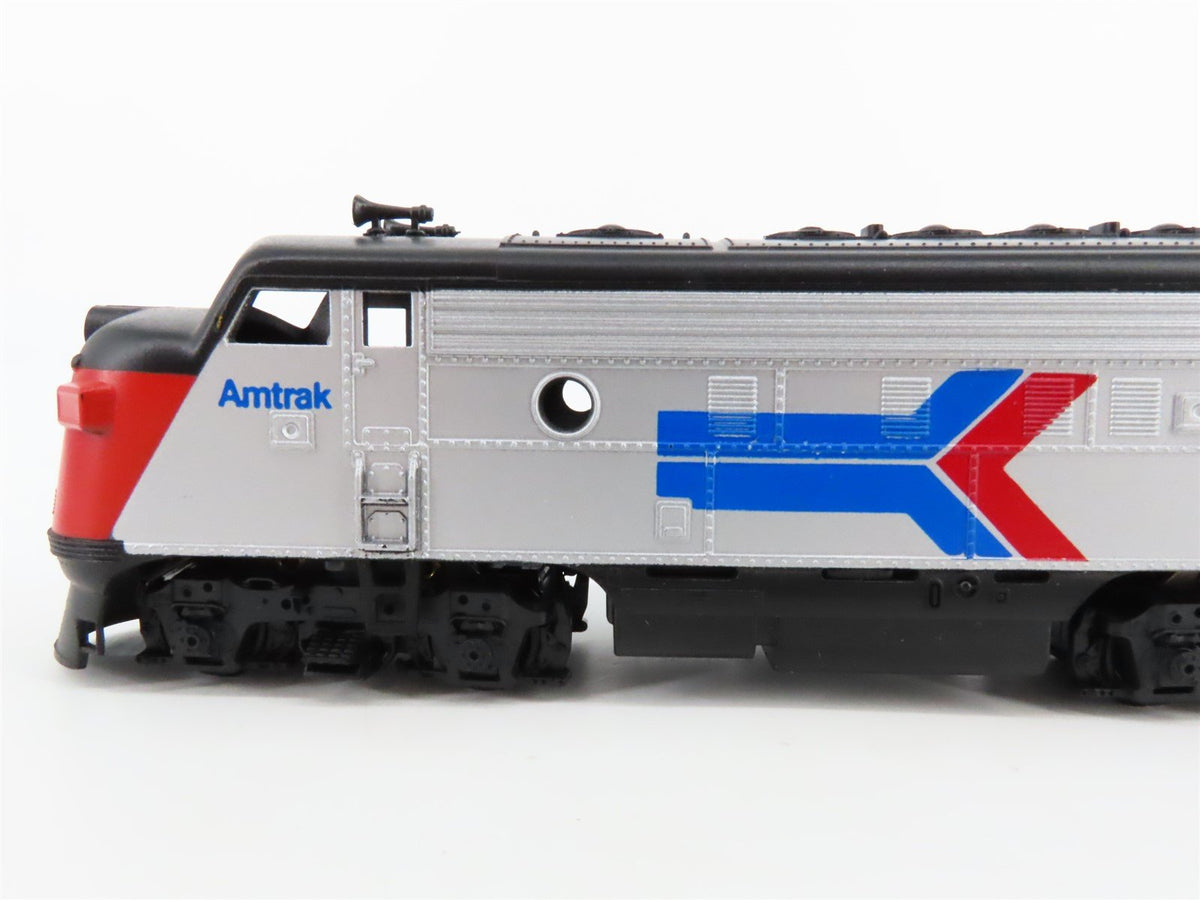 HO Scale Athearn 3033 Amtrak F7A Diesel Locomotive #157 UNPOWERED