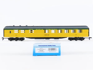 HO Scale IHC 49213 C&NW Chicago & North Western Line Diner Passenger Car #6914