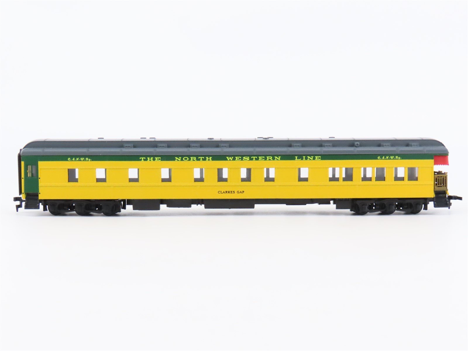 HO Scale IHC C&NW Chicago & North Western Observation Passenger "Clarkes Gap"