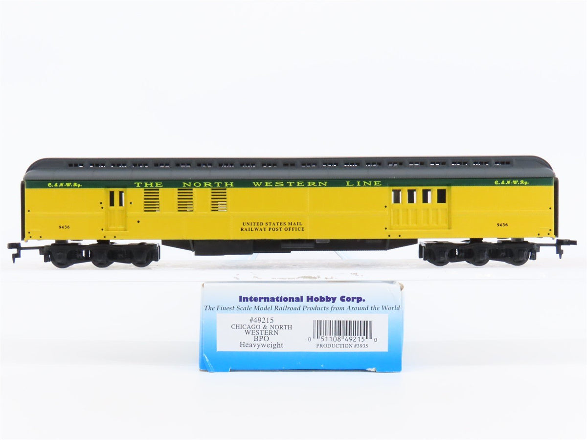 HO Scale IHC 49215 C&amp;NW Chicago &amp; North Western Railway RPO Passenger #9436