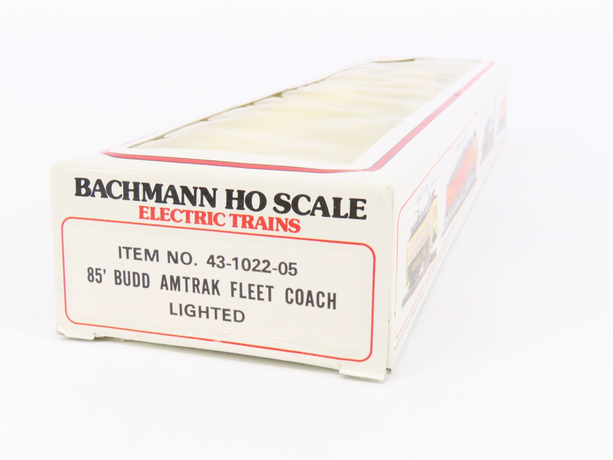 HO Scale Bachmann 43-1022-05 Amtrak 85&#39; Budd Coach Passenger #21917 Lighted