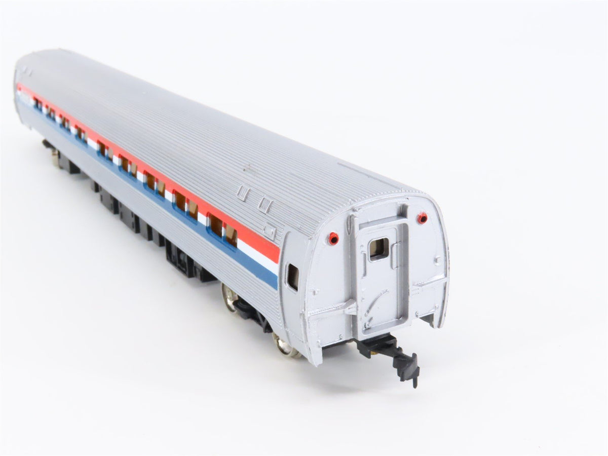 HO Scale Bachmann 43-1022-05 Amtrak 85&#39; Budd Coach Passenger #21917 Lighted