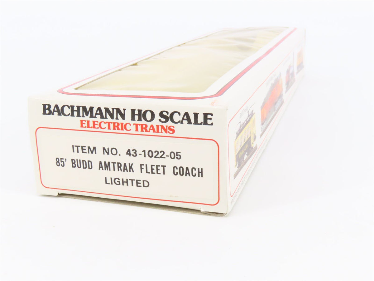 HO Scale Bachmann 43-1022-05 Amtrak 85&#39; Budd Coach Passenger #21917 Lighted