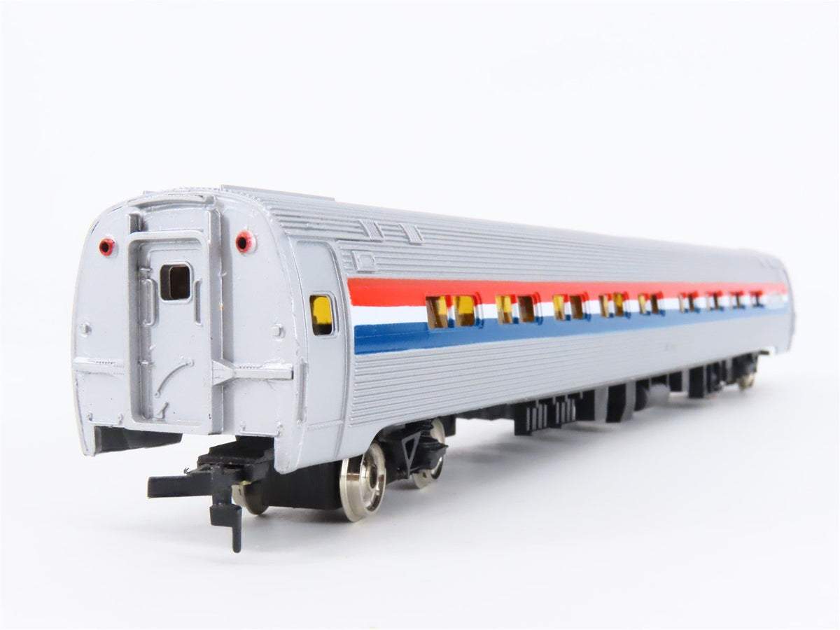 HO Scale Bachmann 43-1022-05 Amtrak 85&#39; Budd Coach Passenger #21917 Lighted