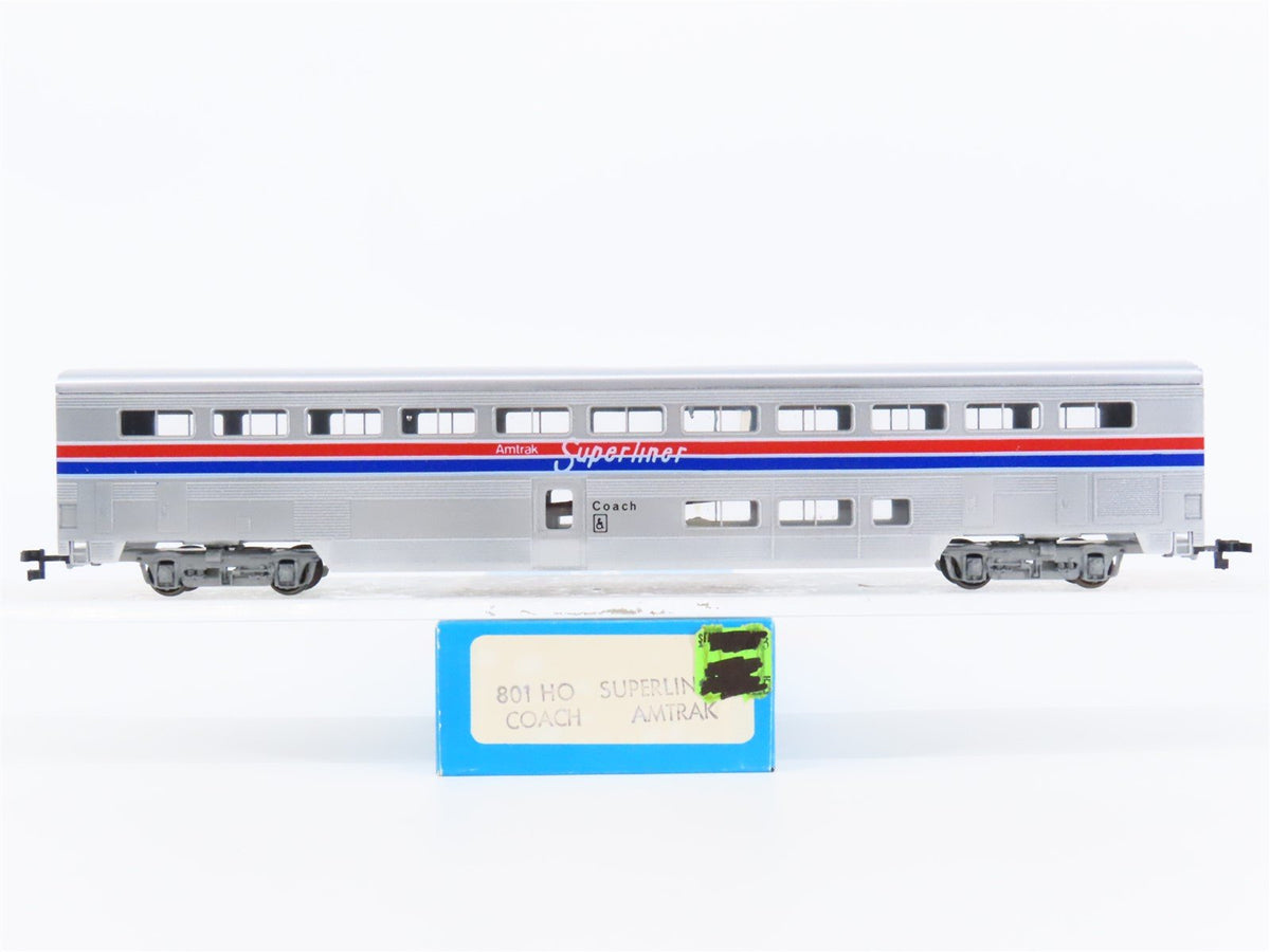 HO Scale Con-Cor 801 Amtrak Superliner Coach Passenger Car