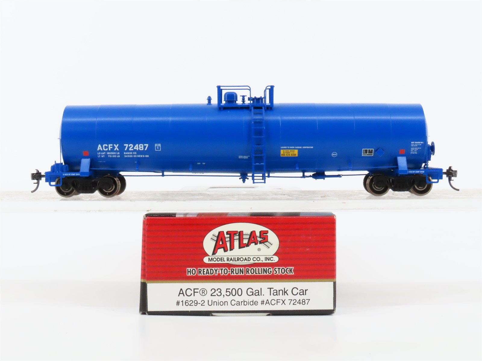 HO Scale Atlas 1629-2 ACFX Union Carbide 23,500 Gallon Tank Car #72487