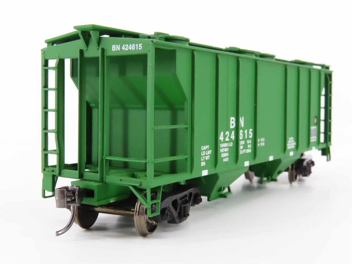 HO Scale Atlas 1802-1 BN Burlington Northern 2-Bay Covered Hopper #424615