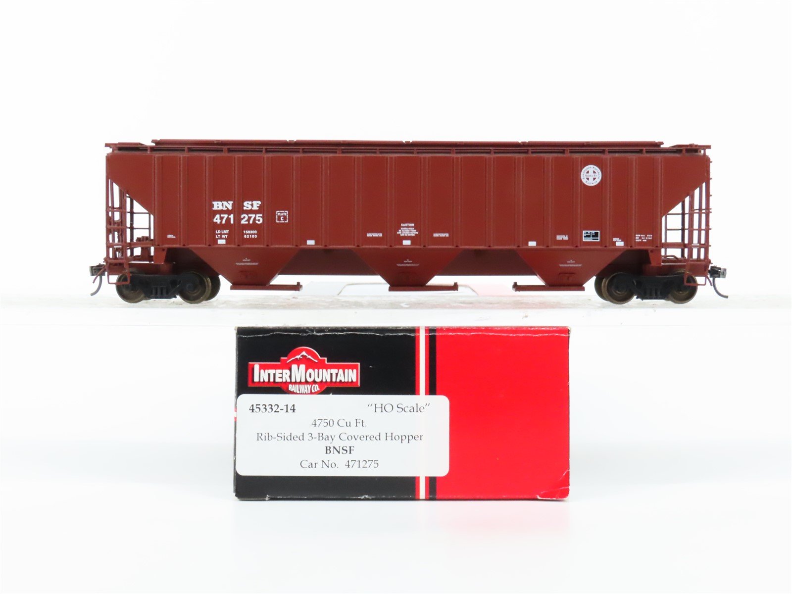 HO Scale InterMountain 45332-14 BNSF Railway 3-Bay Covered Hopper #471275