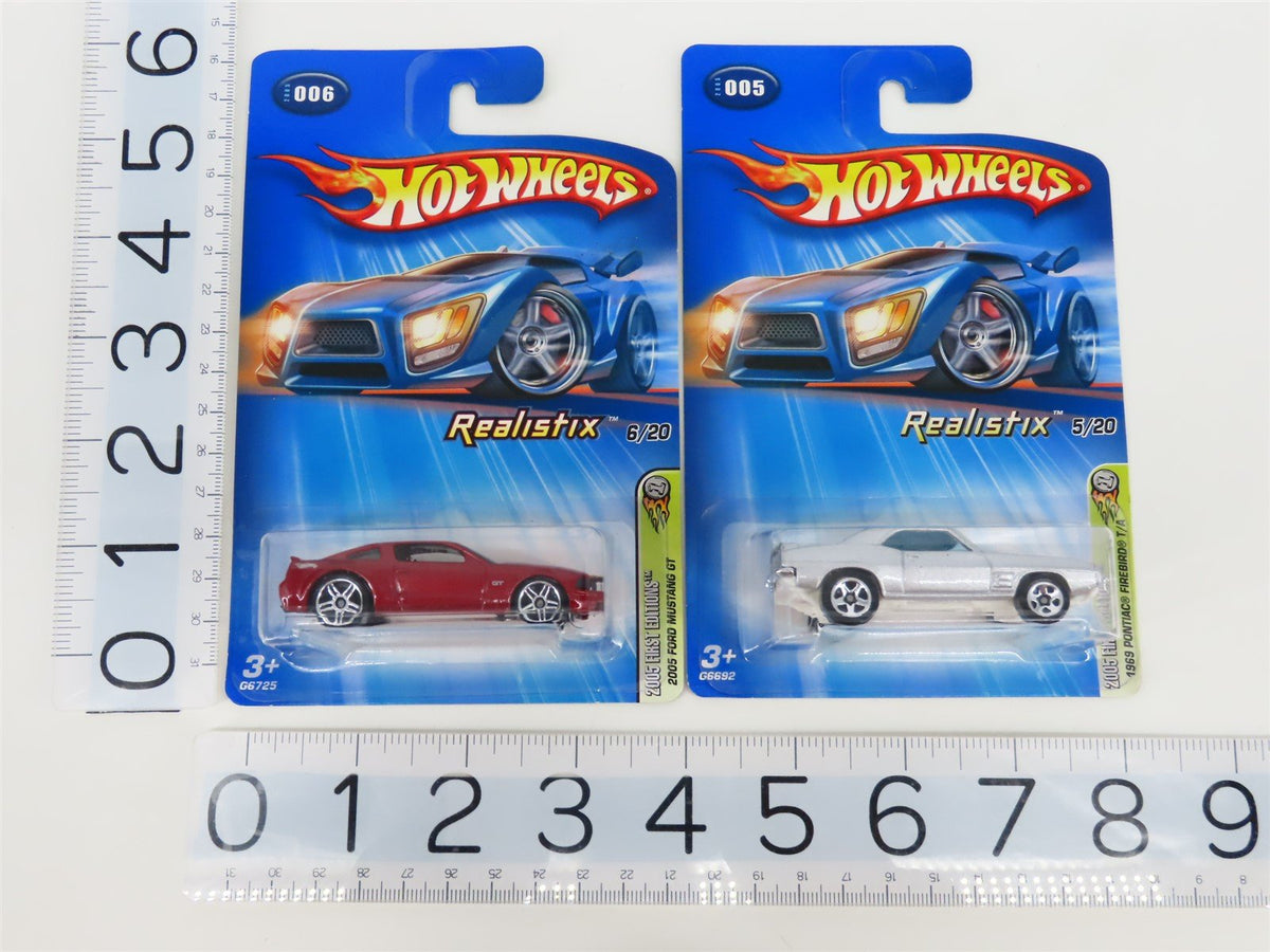 LOT of 17 Hot Wheels 05&#39; First Editions Realistix Assorted Cars