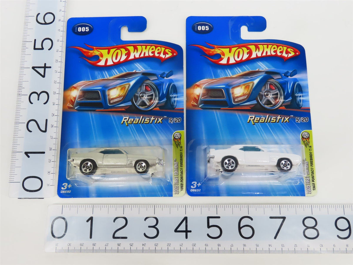 LOT of 17 Hot Wheels 05&#39; First Editions Realistix Assorted Cars