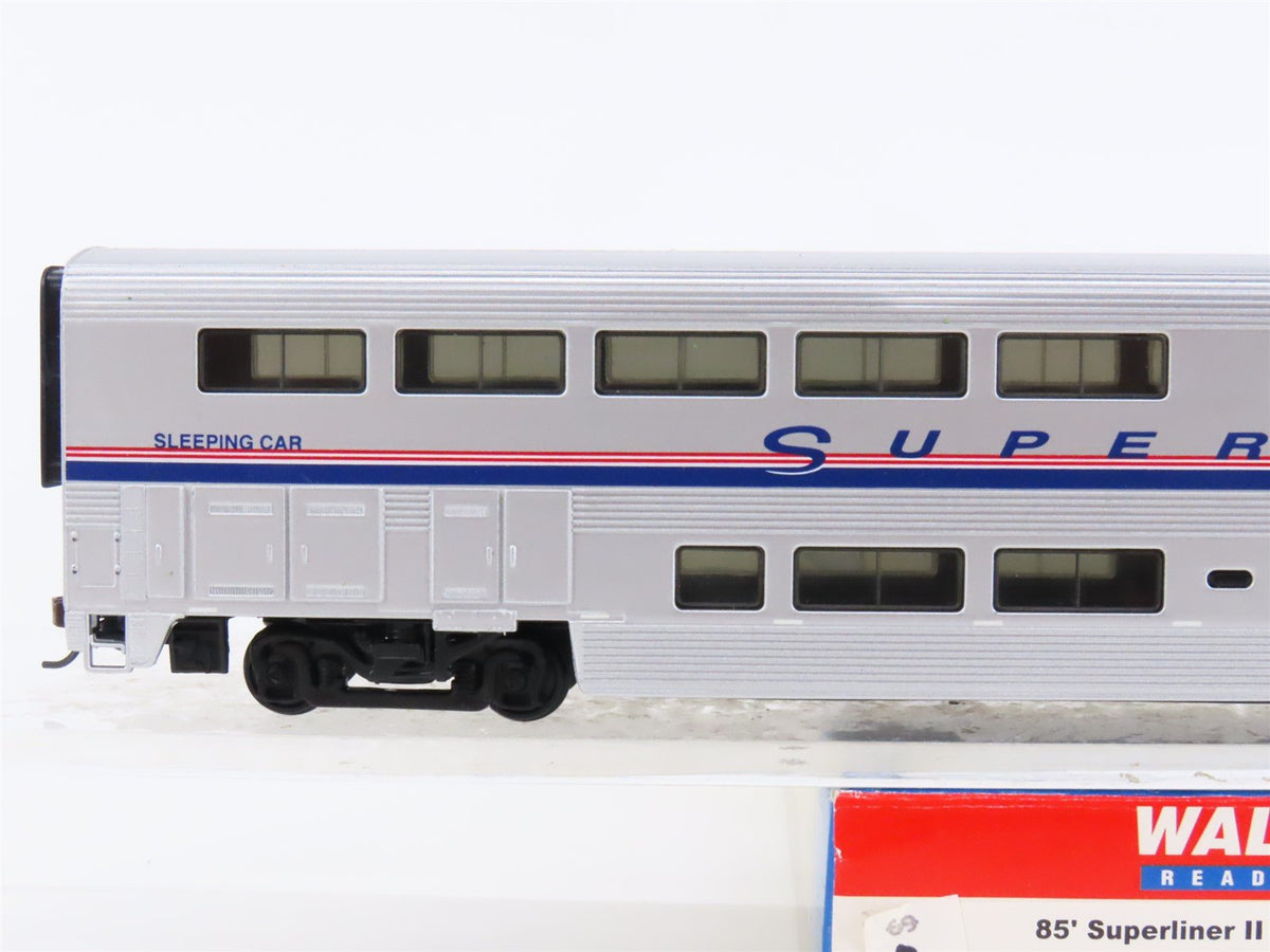 HO Scale Walthers 932-6111 Amtrak Superliner 85&#39; Sleeper Passenger Car