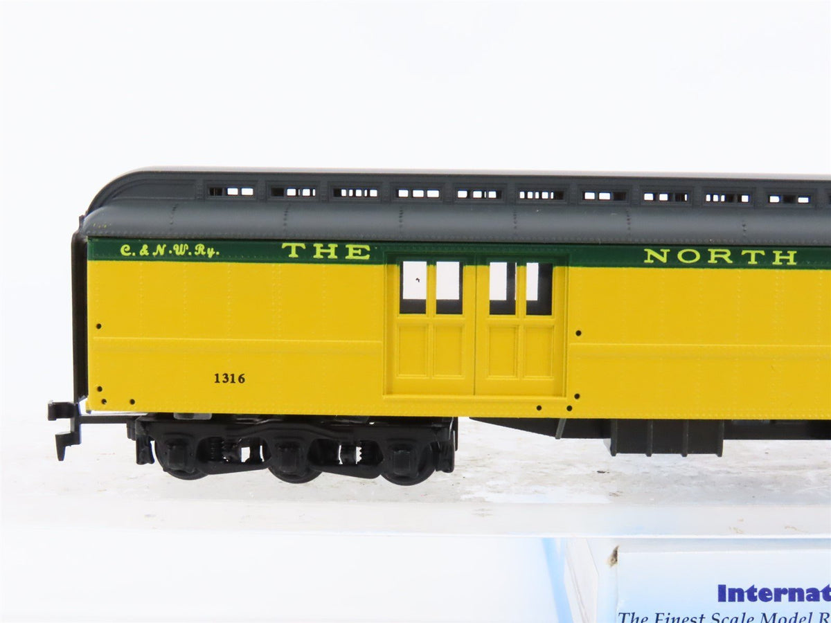 HO Scale IHC 49210 CNW Chicago &amp; North Western Baggage Passenger #1316