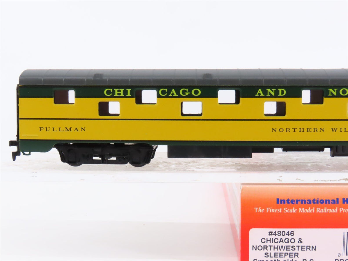 HO Scale IHC 48046 CNW Chicago North Western Pullman Sleeper Passenger Car