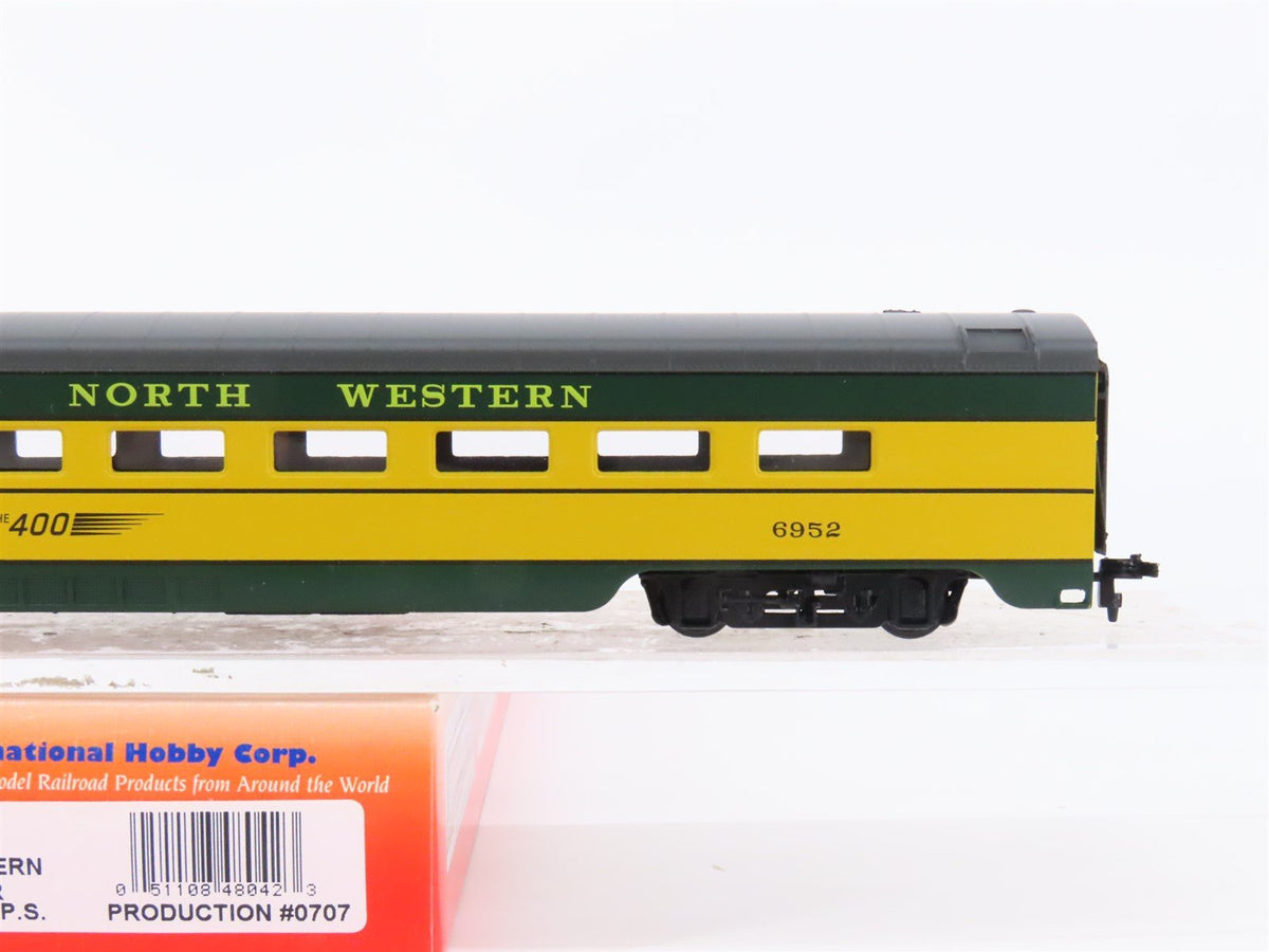 HO Scale IHC 48042 CNW Chicago North Western The 400 Diner Passenger #6952